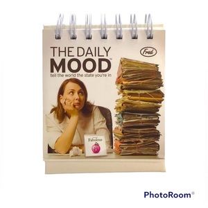 👠 FREE with any purchase ⭐️  Daily Mood Desk Flipchart